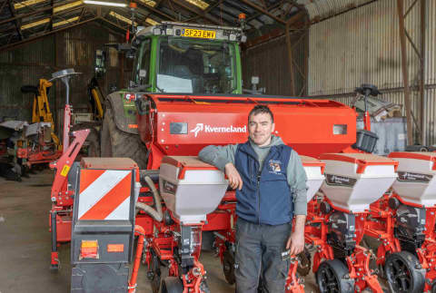 Kverneland - Kverneland Optima V precision drill delivers with seed flexibility