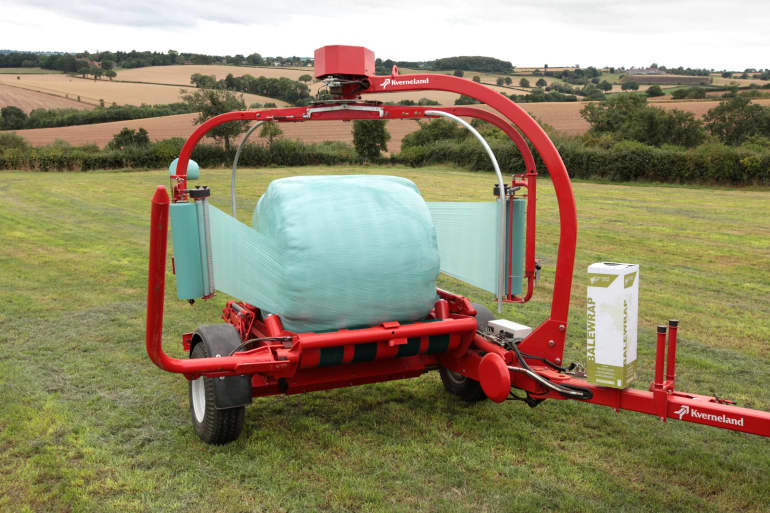 Round Bale Wrappers - Kverneland 7850, easy to use in operation and provides high volume wrapping operations
