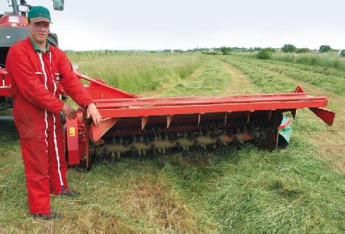 Kverneland - Rozhazování na široko FlipOver