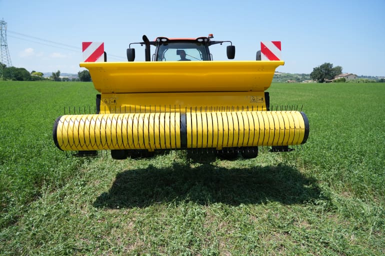 Kverneland - Unique pick-up design