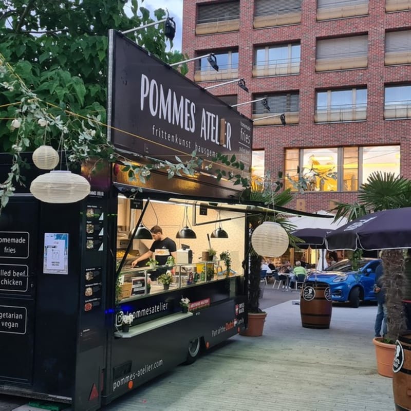 Pommes Atelier - Food Trucks in 85, Hagenholzstrasse, Kloten, Bezirk Bülach, Zurich, 8302, Suisse