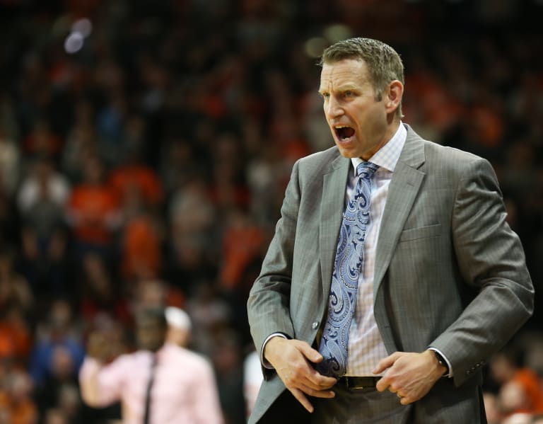 BamaInsider - Alabama basketball coach Nate Oats announces ...