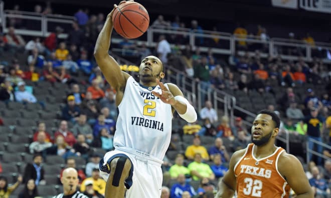 Final: Kentucky Comes Back From 17 Points, Wins 83-76