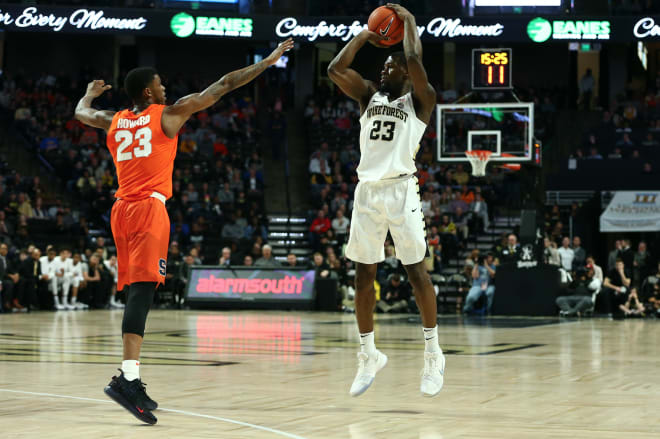 Michigan Wolverines basketball guard Chaundee Brown