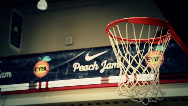 nike peach jam gear