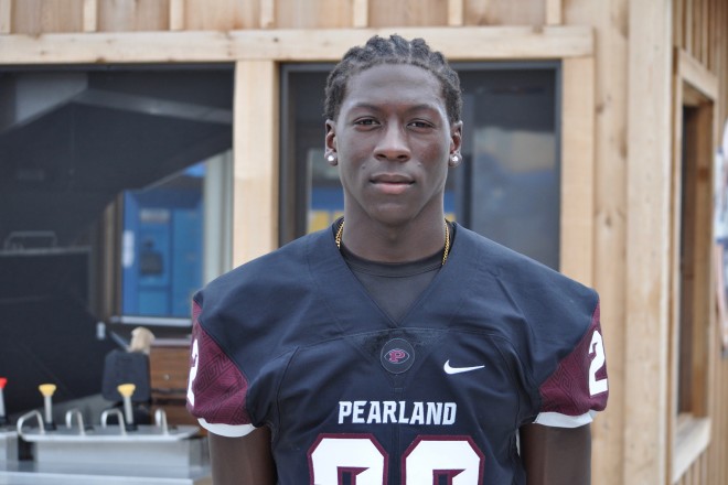 Pearland (TX) CB Debione Renfro is the type of defensive back Coach David Gibbs prefers.
