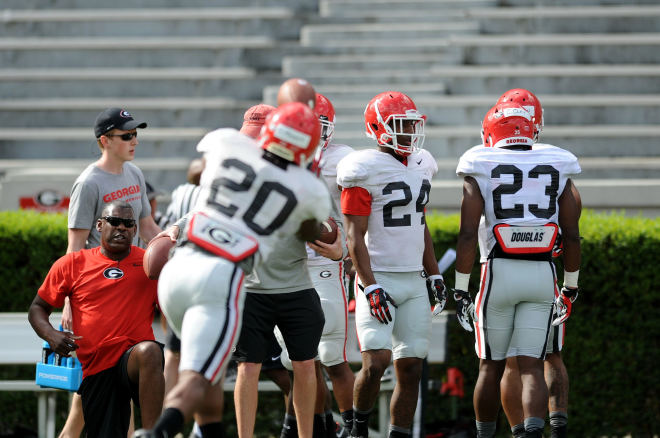 Quincy Mauger (20) and Dominick Sanders (23) will again anchor the safety position for UGA.