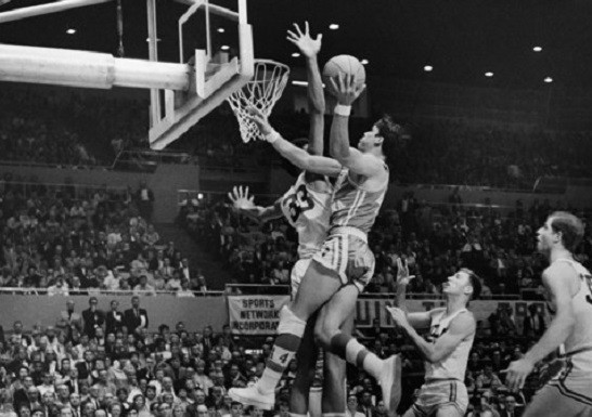 Larry Miller was so good and so confident he didn't think twice about taking it to Lew Alcindor in the 1968 NCAA title game.