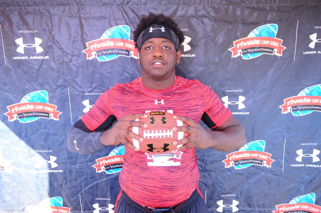 Harris poses at the Rivals Camp Series in Orlando