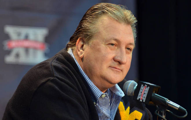 Huggins has been in discussions with Pittsburgh head coach Kevin Stallings. 