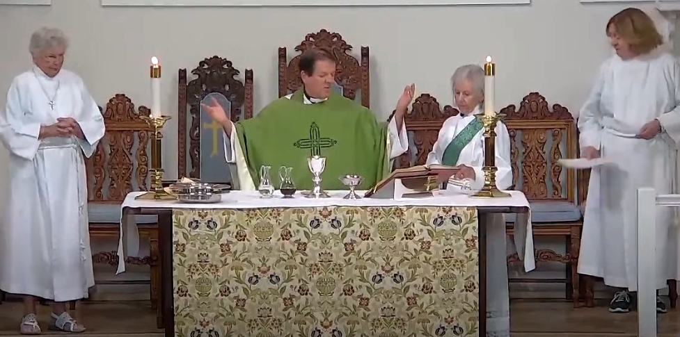 Ordinary time vestments