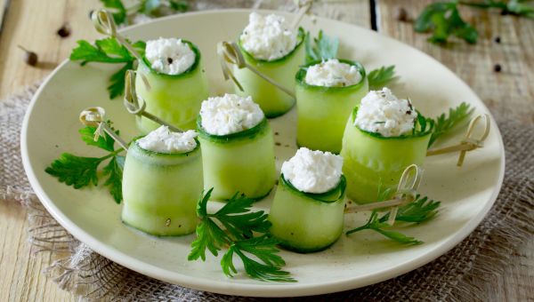 cucumber and cream cheese 