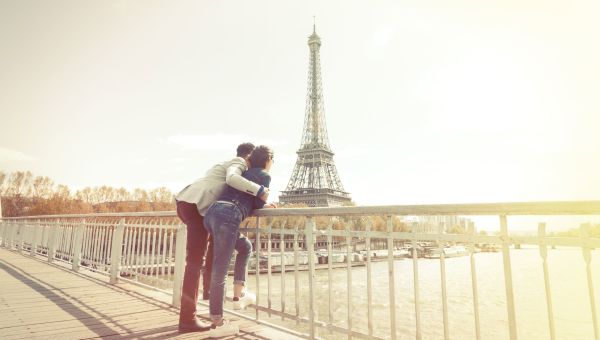 couple, man, woman, eiffel tower, france, traveling, bridge