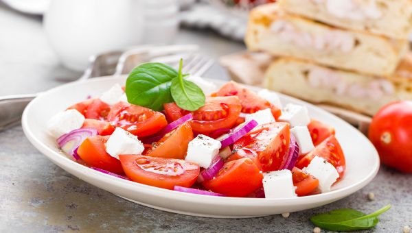 tomato and mozzarella salad