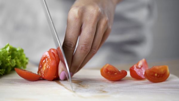 cutting finger while cooking