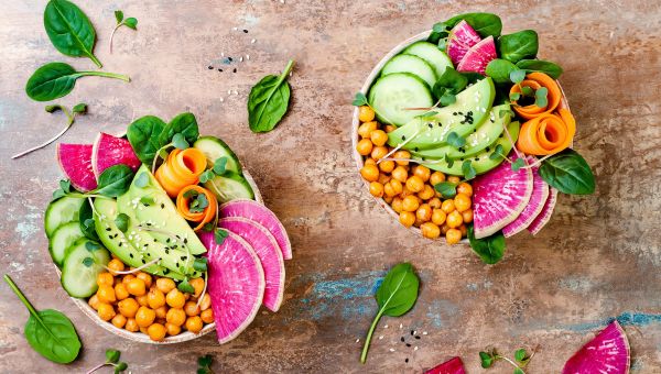 chickpea salad with avocado