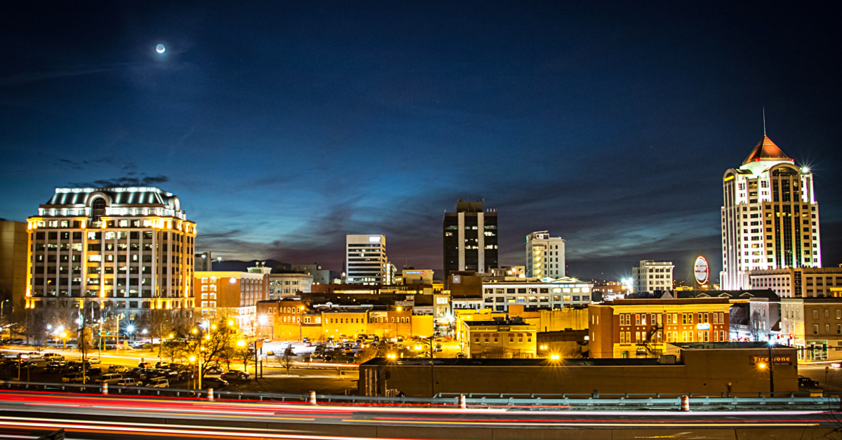 Downtown Roanoke, VA Bar Crawl | Craft Beer, Bars & Pubs