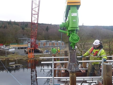 Piletec’s Vibro hammer makes the best ripples