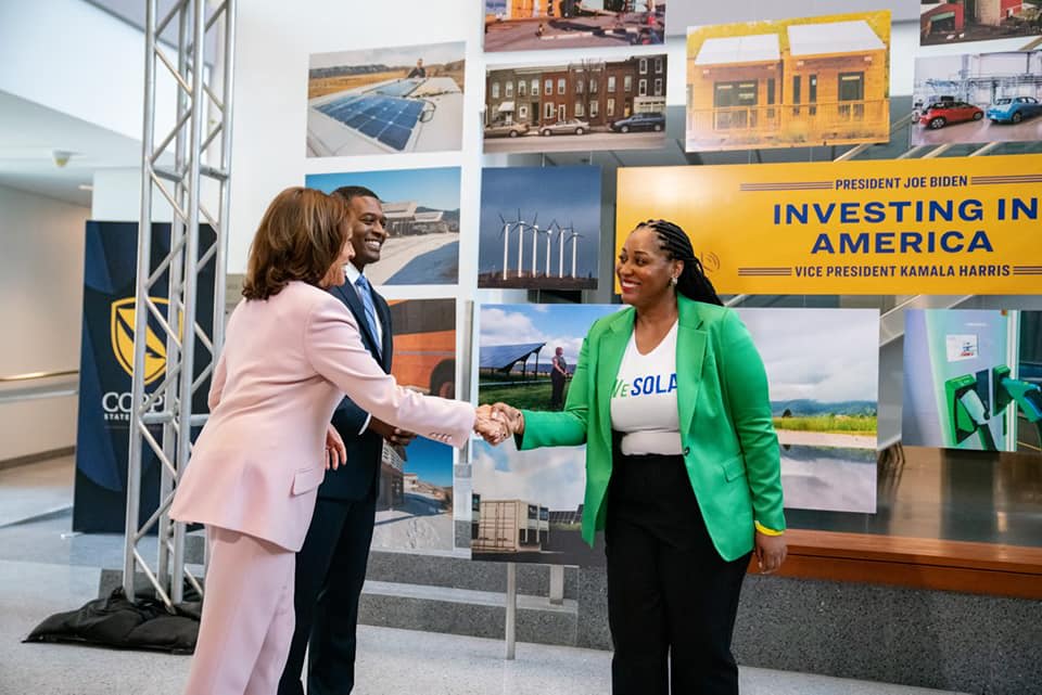 <span style="white-space: pre-wrap;">CEO &amp; Founder Kristal Hansley (right) with Vice President Kamala Harris (first from left) &amp; EPA Administrator Michael Reagan (second from left) during an official visit to Coppin State University</span>