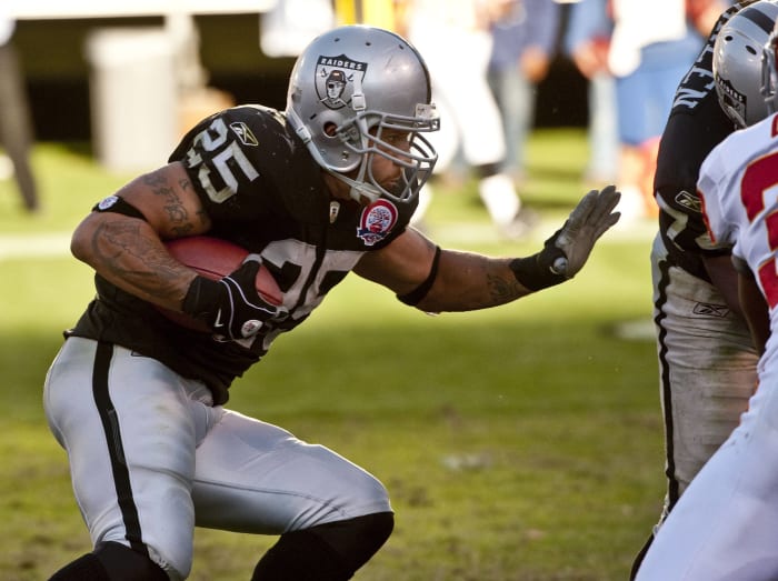 Oakland Raiders' worst look: 2009 home throwback