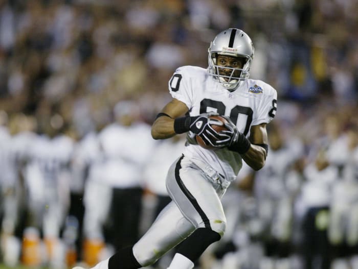 The oldest players to appear on Super Bowl rosters - NewsOpener Jerry Rice, Age 40: Super Bowl XXXVII
