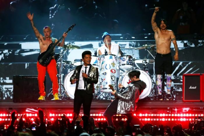 Ranking every Super Bowl halftime show - NewsOpener Super Bowl XLVIII halftime show - Bruno Mars