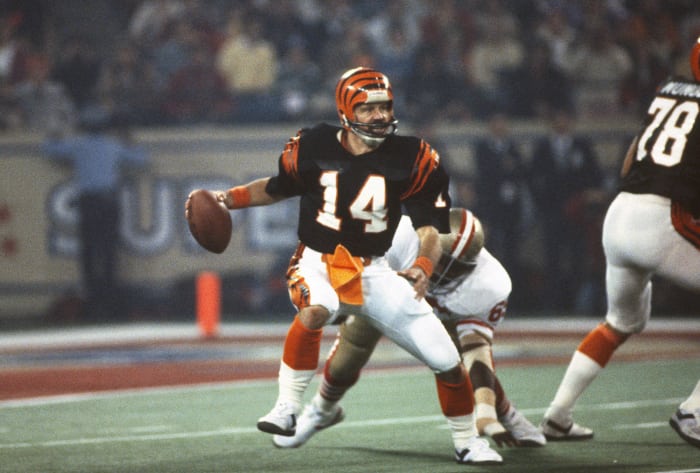 Ranking the QB matchup of every Super Bowl - NewsOpener Super Bowl XVI: Joe Montana, San Francisco 49ers, and Ken Anderson, Cincinnati Bengals